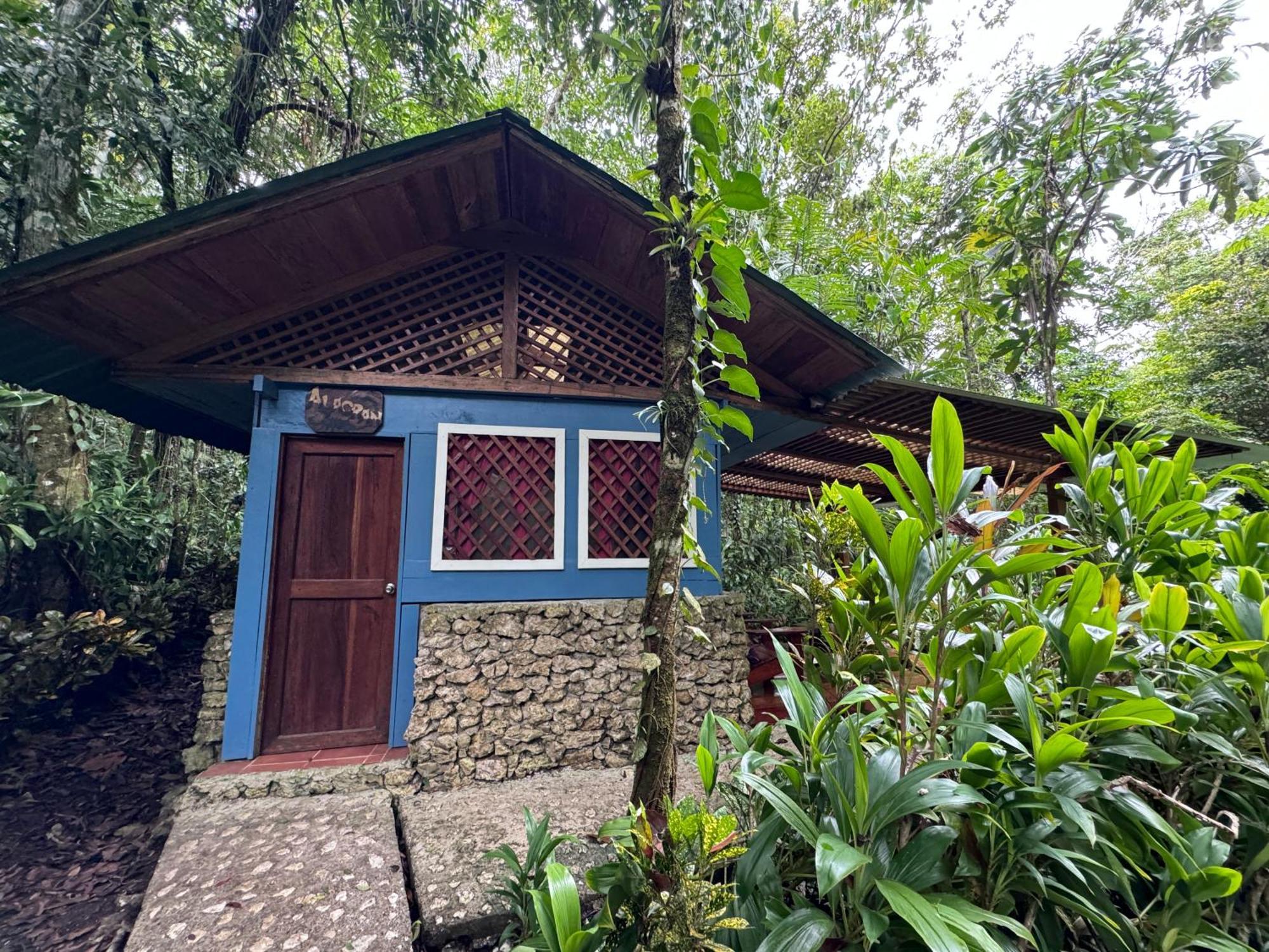 Finca Tatin Hotel Izabal Exterior photo